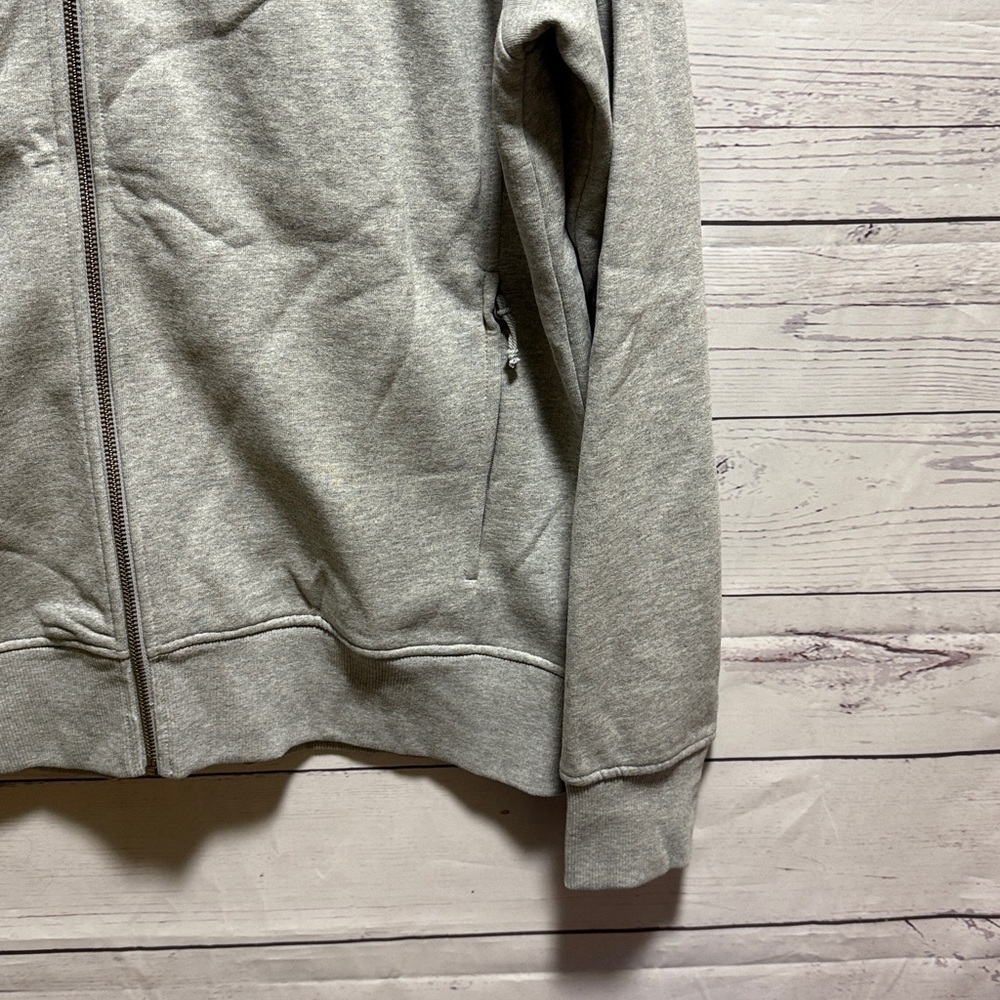Crimson Cut Bison Hoodie NWT - Picture 2 of 4
